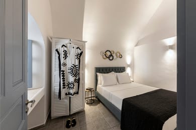 One-Bedroom House with Caldera View