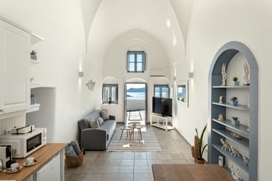 Two bedroom House with Caldera View