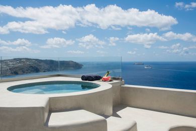 Caldera's Dolphin Suites - Image 5