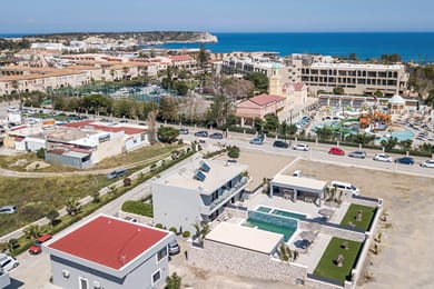 Calma Luxury Villas - Image 5