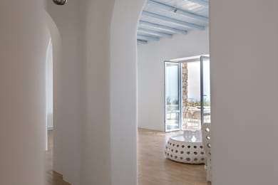 Calme Boutique Hotel Paros - Image 7