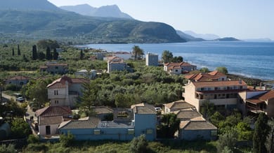 Calme Suites Mani - Image 3