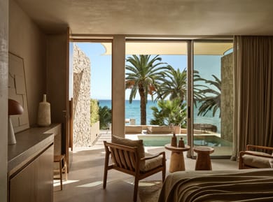 Deluxe Beachfront View Suite with Heated Mini Pool