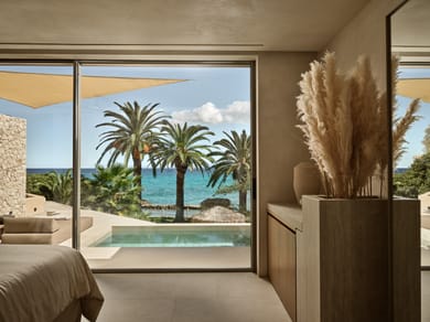 Executive Beachfront View Suite with Heated Mini Pool
