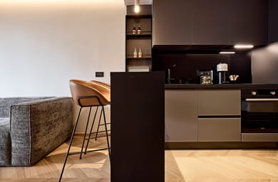 Cama Luxury Suites Kavouri - Image 7