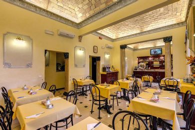 Cambridge Hotel Rome - Image 2