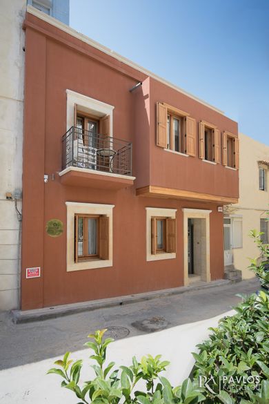 Candia Suites & Rooms Heraklion - Image 4