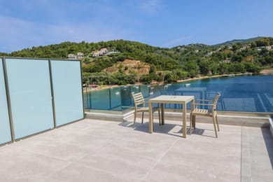 Superior Deluxe Sea View