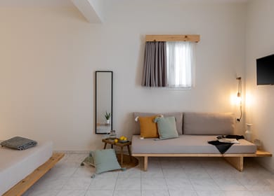 Capella Skiathos Town - Image 3