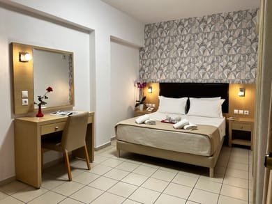 Caravel Apartment Hotel - Image 5