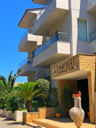 Caravel Apartment Hotel - Image 3