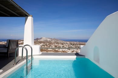 Honeymoon Suite with Pool & Panoramic View