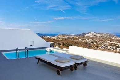 Signature Suite with Pool & Panoramic View