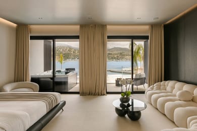 Junior Sea View Suite with Jacuzzi & Hammam