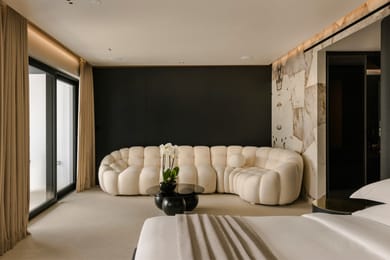 Junior Sea View Suite with Jacuzzi & Hammam