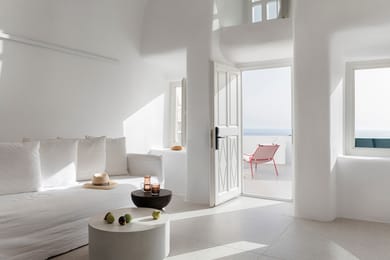 2 Deluxe Grande Adjoining Sea View Suites With Sharing Pool