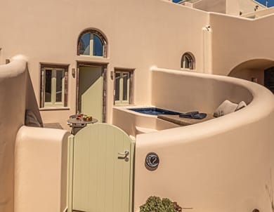 Chic & Luxury with Private Jacuzzi Suite