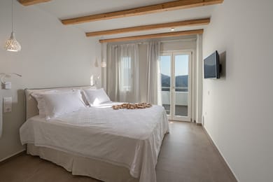 Superior Suite (707)
