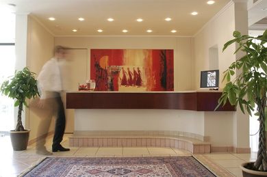 Castello City Hotel - Image 2