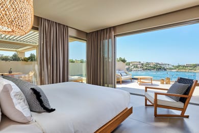 Diamond Ambassador Suite Sea View with Plunge Pool