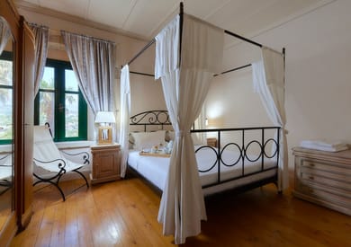 Castello Villa Daphnes