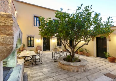 Castello Villa Daphnes