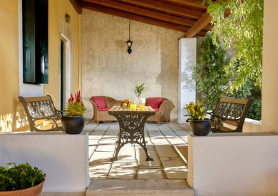 Castello Villa Daphnes - Image 5