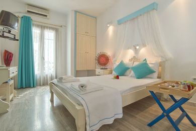 Double Room with Balcony and Sea View