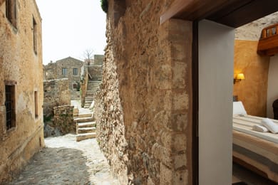 Dorovinis Monemvasia Castlehouses - Image 7