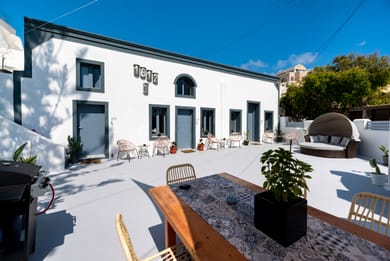 1812 Caves 'n Mansion - Image 2