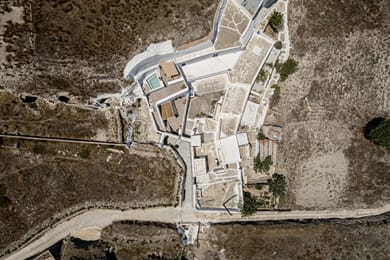 Kanava Cave Winery Villa - Image 6