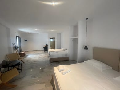 Deluxe Quad Room