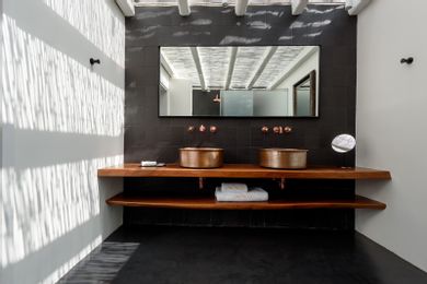 Honeymoon Pool Suite with Caldera Sunset View