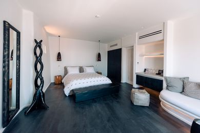 Junior Suite with Hot Tub and Caldera Sunset View
