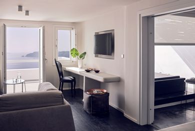 Maisonette with Hot Tub & Caldera Sunset View