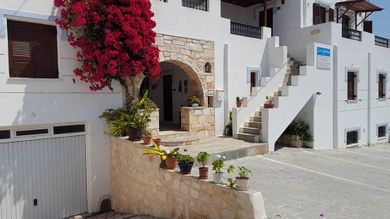 La Celestina Apartments - Image 5