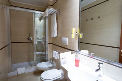 Cervara Park Hotel Rome - Image 2