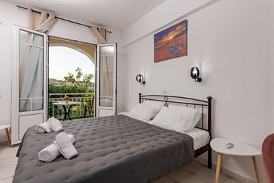 Triple Room with Balcony