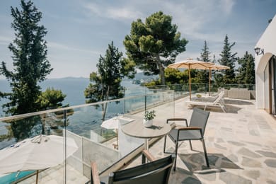 Deluxe Family Bungalow with Private Pool Sea & Mouse Island View
