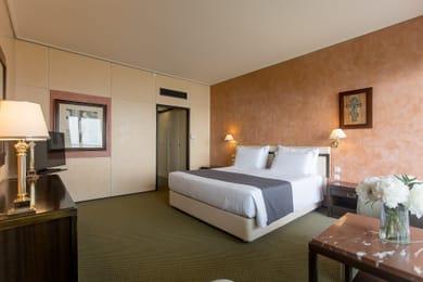 Presidential Suite Sea / Mouse Island View