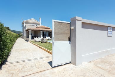 4 Bedrooms | Cosmos Villas All | Agios Georgios