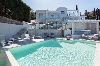 4 Bedroom | Villa Perfect Bellflower | Kontokali