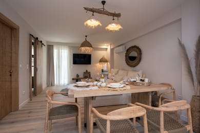 1 Bedroom | EF Apt | Mon Repo
