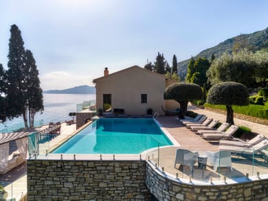 7 Bedrooms | Villa Perfect Glorioza | Perama