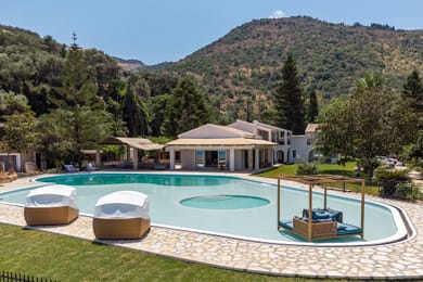 8 Bedrooms  | Villa Perfect Ibiscus | Apraos