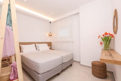 2 Bedroom Sea View | Magdachris Luxury Rooms | Ag.Georgios Pagon