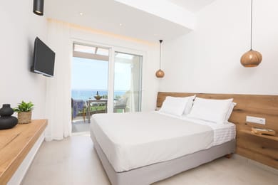 Double Room | Magdachris Luxury Rooms | Ag. Georgios Pagon