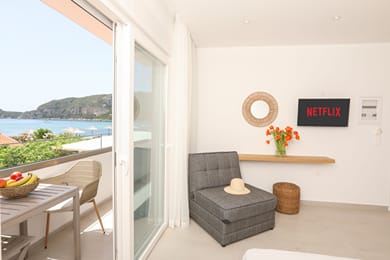 Triple Room | Magdachris Luxury Rooms | Ag. Georgios Pagon