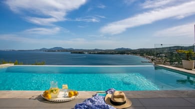 3 Bedrooms | N&L Villa Lucas | Pirgi