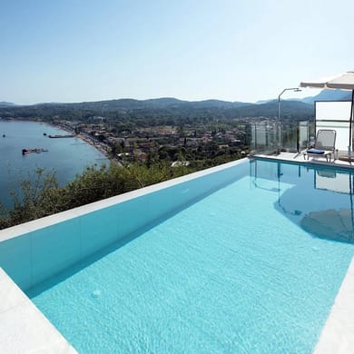 6 Bedrooms | N&L Villas Thea & Lucas | Pyrgi